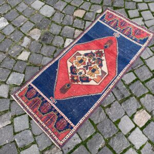 1.6 ft. x 3.7 ft. Vintage Turkish Rug TR25557 Image 1