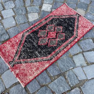 1.2 ft. x 2.7 ft. Vintage Turkish Rug TR25657 Image 1