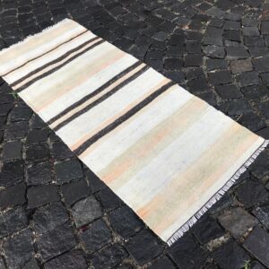 2.1 ft. x 5.1 ft. Vintage Kilim Rug TR60402 Image 1