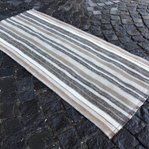 2.3 ft. x 5.1 ft. Vintage Kilim Rug TR60572 Image 1