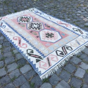 3.5 ft. x 5.2 ft. Vintage Kilim Rug TR60642 Image 1