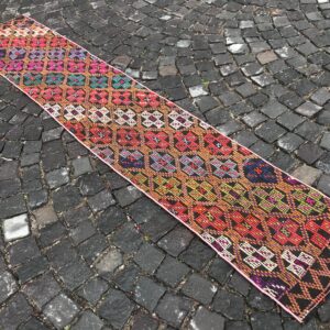 1.6 ft. x 9.1 ft. Vintage Kilim Rug TR60772 Image 1