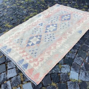 3.5 ft. x 5.6 ft. Vintage Kilim Rug TR60912 Image 1