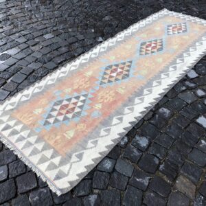 2.5 ft. x 5.2 ft. Vintage Kilim Rug TR60942 Image 1