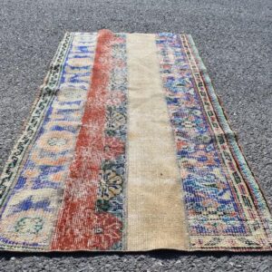 2.4 ft. x 5 ft. Vintage Patchwork Rug TR22104 Image 1