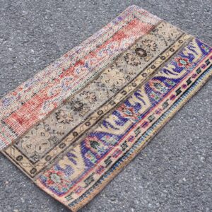 1.8 ft. x 3.3 ft. Vintage Patchwork Rug TR22124 Image 1