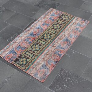 2.3 ft. x 4.1 ft. Vintage Patchwork Rug TR22164 Image 1