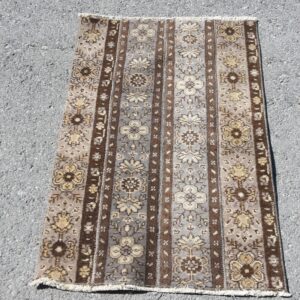 2.3 ft. x 3.4 ft. Vintage Patchwork Rug TR22524 Image 1