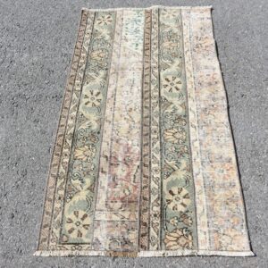 2.7 ft. x 4.8 ft. Vintage Patchwork Rug TR22534 Image 1