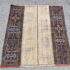 2.9 ft. x 3.1 ft. Vintage Patchwork Rug TR22544 Image 1