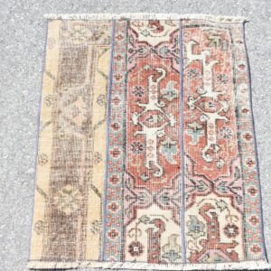 1.9 ft. x 2.4 ft. Vintage Patchwork Rug TR22584 Image 1