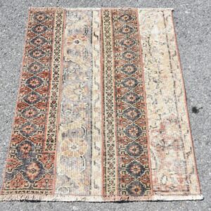 3.3 ft. x 3.3 ft. Vintage Patchwork Rug TR22824 Image 1