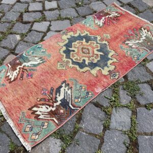 1.4 ft. x 2.9 ft. Vintage Turkish Rug TR25687 Image 1