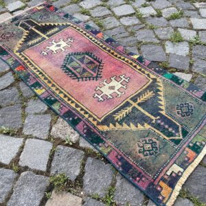 1.4 ft. x 3.6 ft. Vintage Turkish Rug TR25697 Image 1