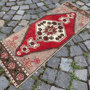 1.4 ft. x 3.5 ft. Vintage Turkish Rug TR25707 Image 1