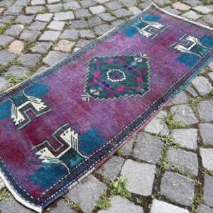 1.7 ft. x 3.9 ft. Vintage Turkish Rug TR25727 Image 1