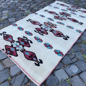 2.9 ft. x 5.2 ft. Vintage Turkish Rug TR25857 Image 1
