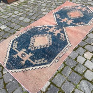 2.8 ft. x 6.4 ft. Vintage Turkish Rug TR26277 Image 1