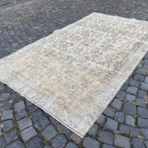 5.1 ft. x 8.7 ft. Vintage Turkish Rug TR26427 Image 1