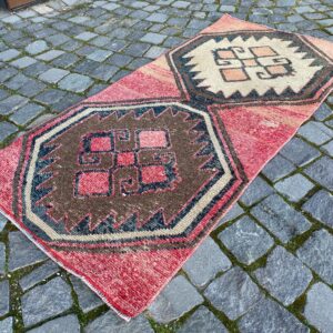 2.3 ft. x 4.8 ft. Vintage Turkish Rug TR26477 Image 1