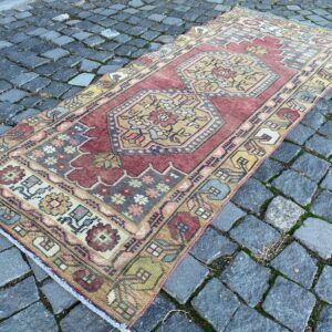 2.8 ft. x 6.5 ft. Vintage Turkish Rug TR26537 Image 1