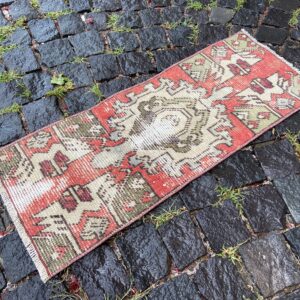 1.1 ft. x 2.9 ft. Vintage Turkish Rug TR26737 Image 1