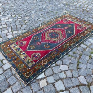 3.4 ft. x 6.4 ft. Vintage Turkish Rug TR26767 Image 1