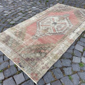 3.3 ft. x 6.1 ft. Vintage Turkish Rug TR26837 Image 1