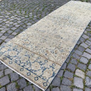 3.1 ft. x 9.7 ft. Vintage Turkish Rug TR26967 Image 1