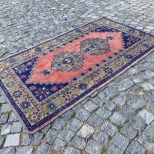 3.9 ft. x 6.5 ft. Vintage Turkish Rug TR27357 Image 1