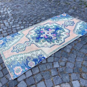 3.4 ft. x 6.6 ft. Vintage Turkish Rug TR27467 Image 1