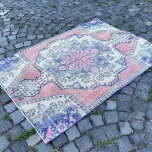 3.7 ft. x 5.1 ft. Vintage Turkish Rug TR27747 Image 1