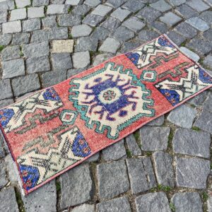 1.2 ft. x 2.8 ft. Vintage Turkish Rug TR27817 Image 1