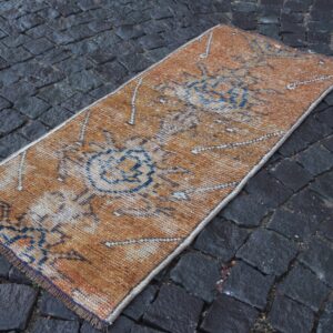 2 ft. x 4.4 ft. Vintage Turkish Rug TR27977 Image 1