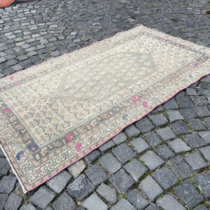 3.9 ft. x 6.8 ft. Vintage Turkish Rug TR28047 Image 1