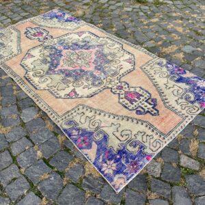 3.4 ft. x 6.7 ft. Vintage Turkish Rug TR28257 Image 1