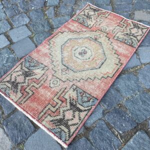 1.3 ft. x 2.4 ft. Vintage Turkish Rug TR28337 Image 1