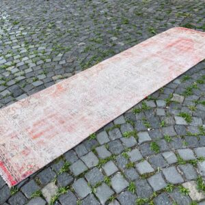 2.8 ft. x 9.7 ft. Vintage Turkish Rug TR28427 Image 1