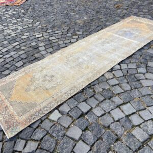 2.8 ft. x 9.7 ft. Vintage Turkish Rug TR28537 Image 1