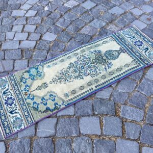 1.3 ft. x 3.8 ft. Vintage Turkish Rug TR28597 Image 1
