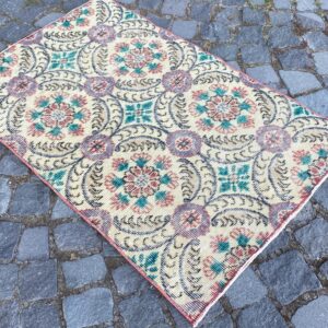 2.3 ft. x 3.6 ft. Vintage Turkish Rug TR28627 Image 1