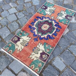 1.3 ft. x 2.6 ft. Vintage Turkish Rug TR28637 Image 1