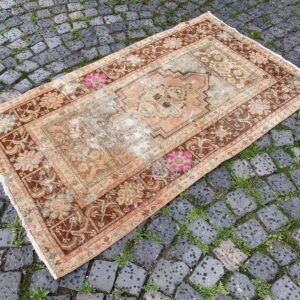 3.2 ft. x 5.6 ft. Vintage Turkish Rug TR29267 Image 1