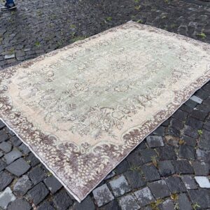 5.5 ft. x 8.4 ft. Vintage Turkish Rug TR29357 Image 1