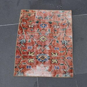 1.6 ft. x 2.1 ft. Vintage Turkish Rug TR29537 Image 1
