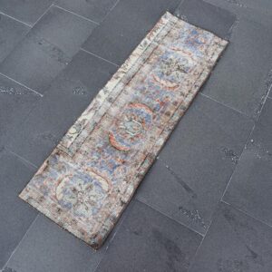 1.3 ft. x 3.9 ft. Vintage Turkish Rug TR29547 Image 1