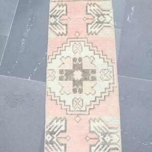 1.2 ft. x 3.1 ft. Vintage Turkish Rug TR29597 Image 1