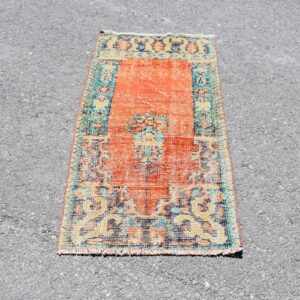 2.1 ft. x 4.4 ft. Vintage Turkish Rug TR29647 Image 1