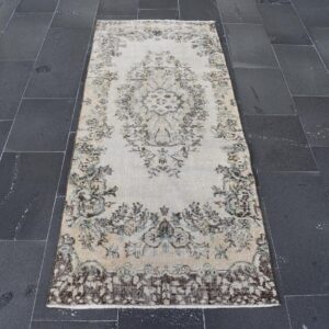 2.8 ft. x 6.7 ft. Vintage Turkish Rug TR29667 Image 1