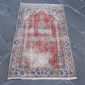2.3 ft. x 4.3 ft. Vintage Turkish Rug TR29677 Image 1